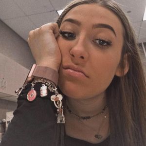 Meet your Posher, Abby